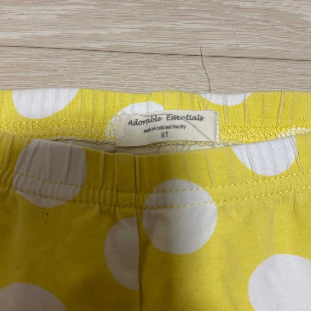 ✨ Sunny Yellow Polka Dot Ruffle Shorts for Kids - Picture 2 of 5